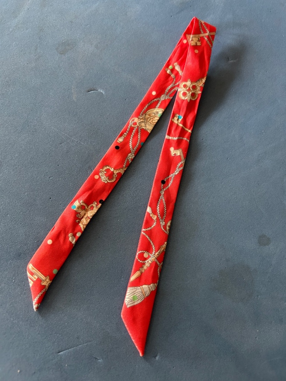 Small Hermes Orange Silk Twilly - Picture 5 of 7